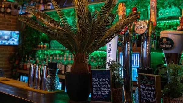 L'Abreuvoir ๐ LE MAรVA BAR